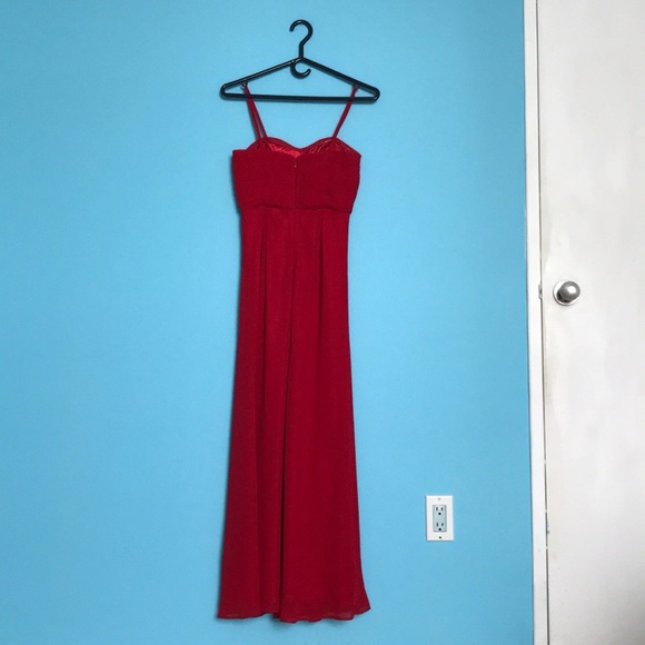 ๐๐ป Deep red prom/evening maxi gown. - Picture 3 of 7